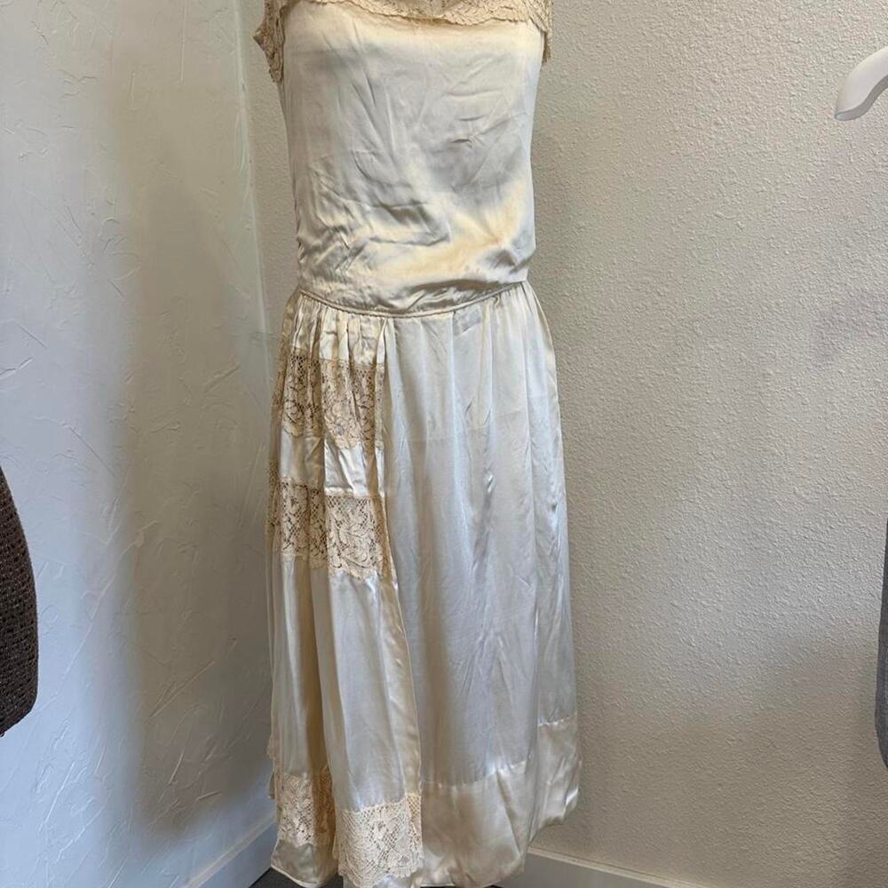 Antique 1920s Ivory Silk Satin & Lace Flapper sleeveless Dress bridal gown